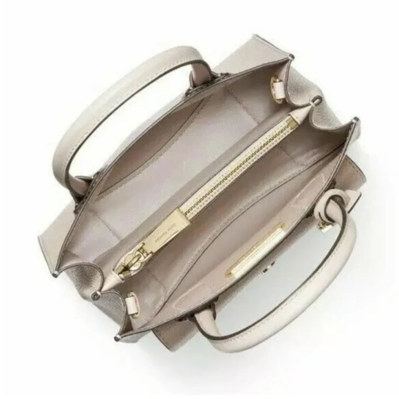 MICHAEL KORS Mercer Medium Pocket Messenger Bag - brand new - Picture 3 of 3